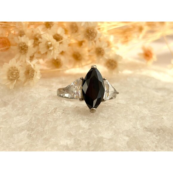 Black Onyx Marquise Cut Trillion Cut CZ 925 Sterling Silver Vintage Ring - sz 10 - Picture 3 of 15